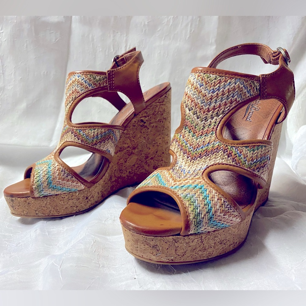 Lucky Brand ‘Riedel’ Chevron strap platform, cork wedge, size 8